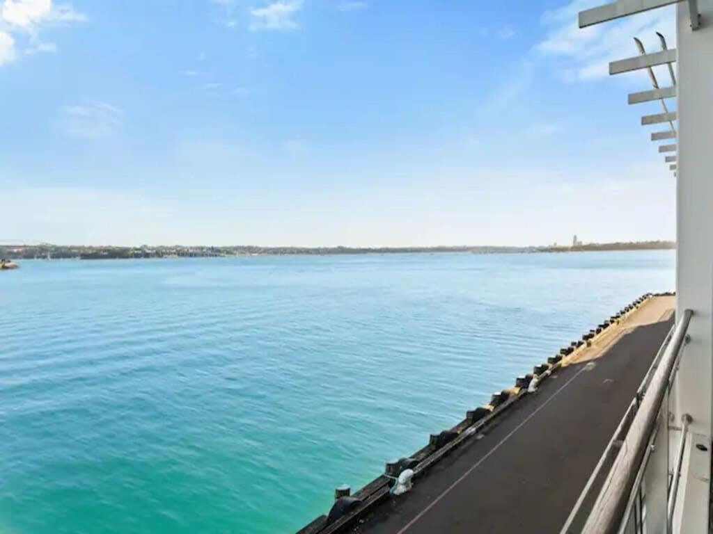 Relaxing Sea Wharf View Apartment Окленд Экстерьер фото
