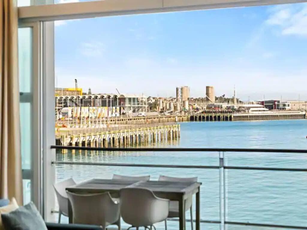 Relaxing Sea Wharf View Apartment Окленд Экстерьер фото