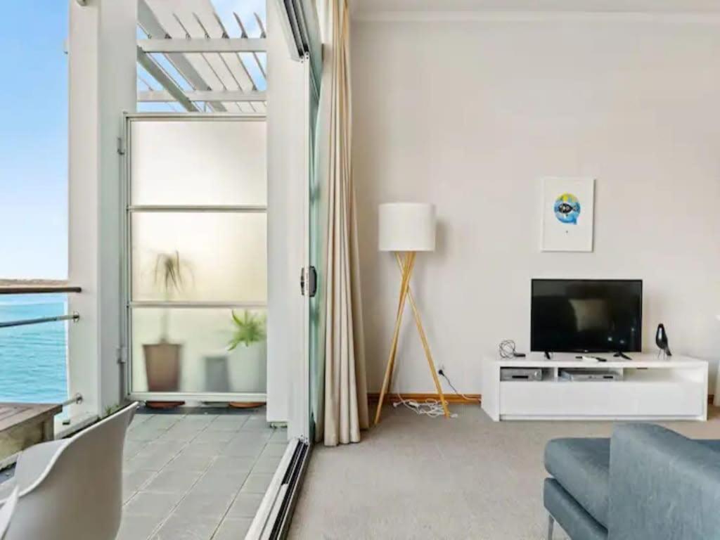 Relaxing Sea Wharf View Apartment Окленд Экстерьер фото